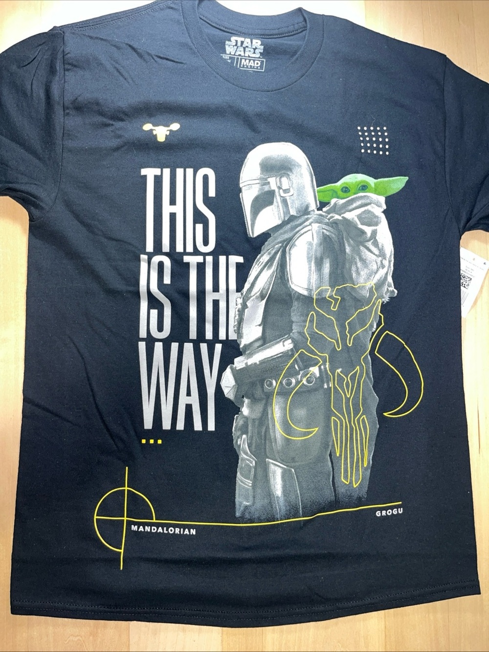 Star Wars Men’s Mandalorian Graphic Tee in Black NEW with tags size medium